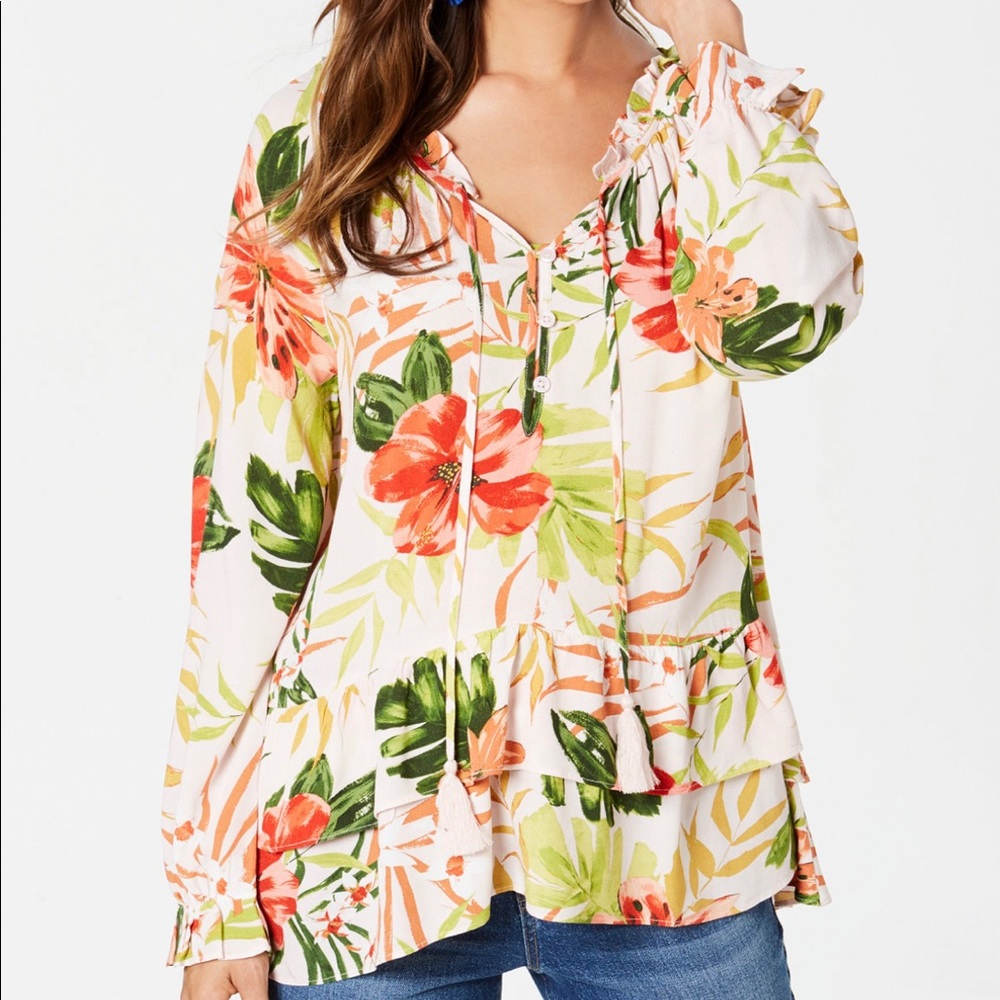 SOLD!!Style&Co Petite Ruffled Hem Blouse - Picture 1 of 8